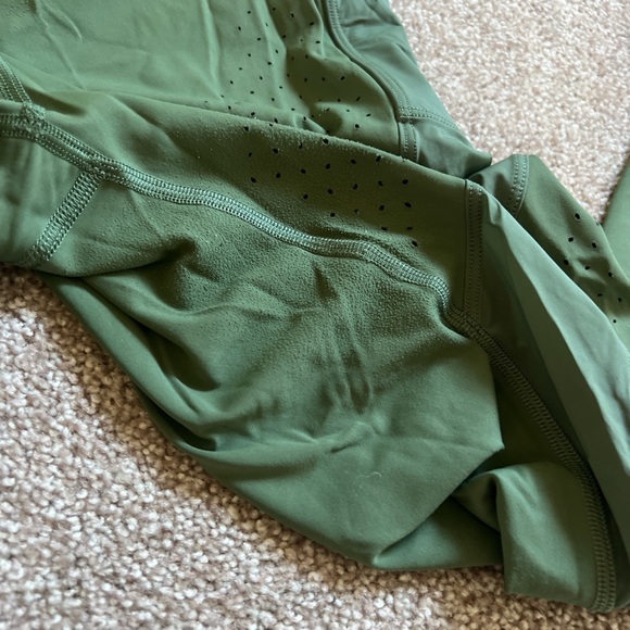 Green LuluLemon Leggings - Picture 6 of 7